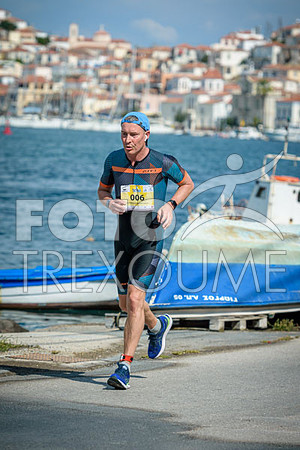 2305282858